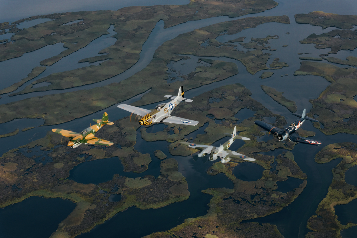 Four legendary planes: the Curtiss P-40 Warhawk, the P-51 Mustang, the de Havilland Mosquito and the Vought F4U Corsair (from left to right)_RGB