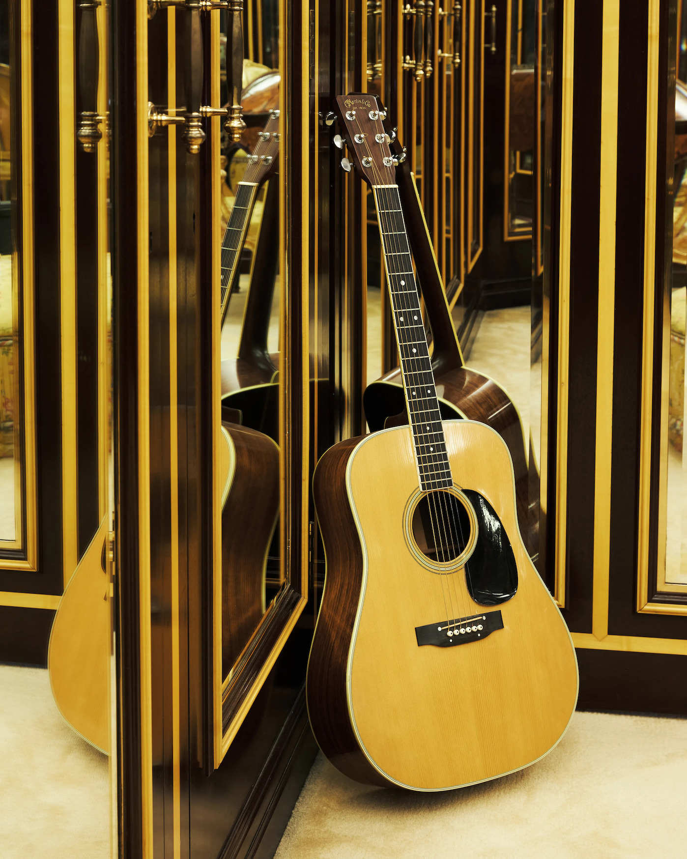 Freddie Mercurys Martin D35 Acoustic Guitar 1 