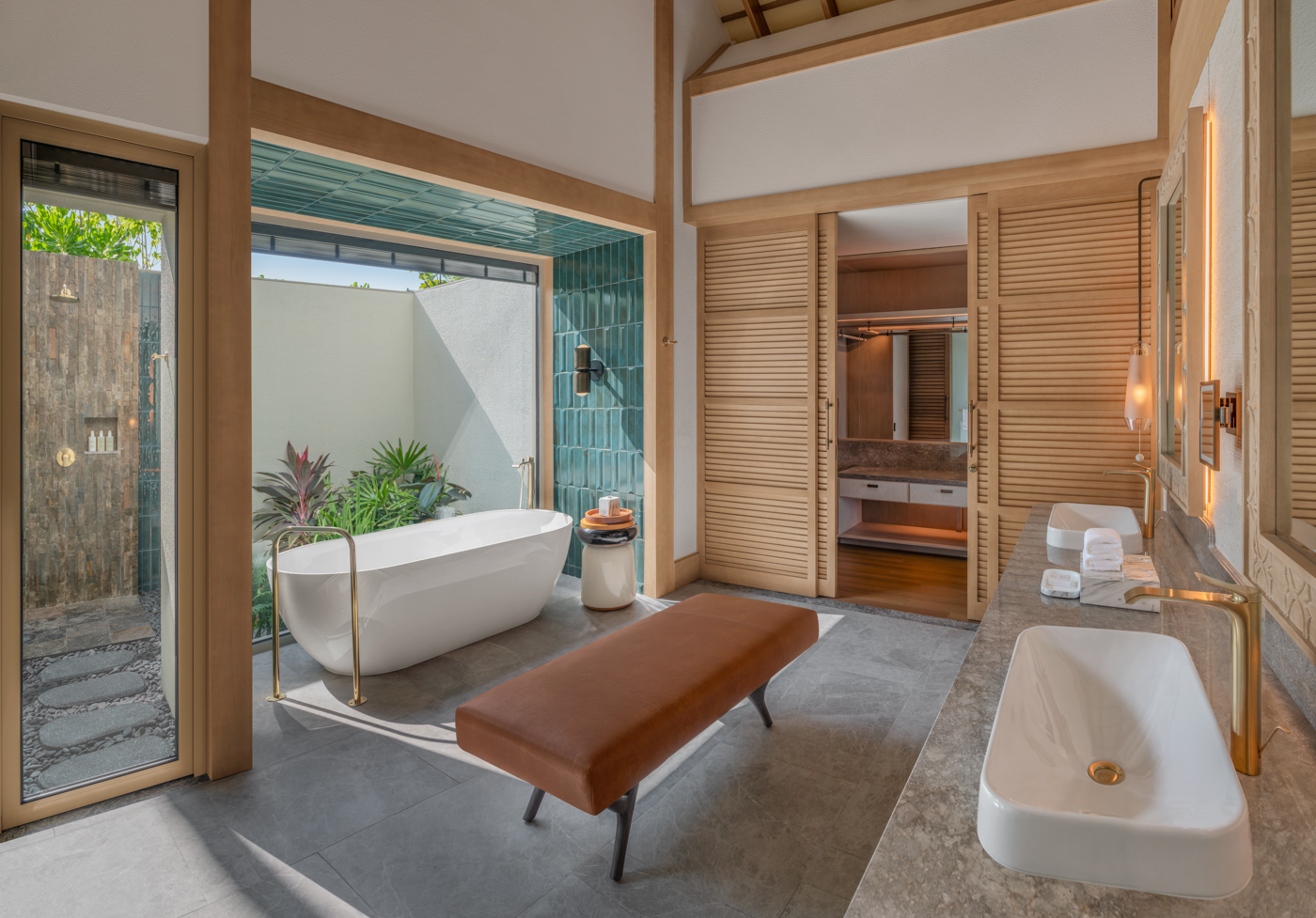 JW Marriott Kaafu Atoll Island Resort Beach Pool Villa with Pool Bath