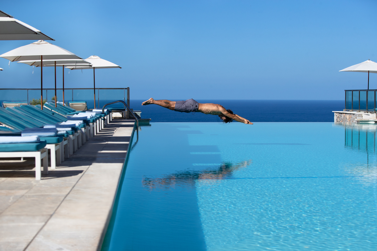Jumeirah Port Soller Infinity Pool Bar Swimming Swim Horizon Model Lifestyle Dive Blue Water Sky Architecture