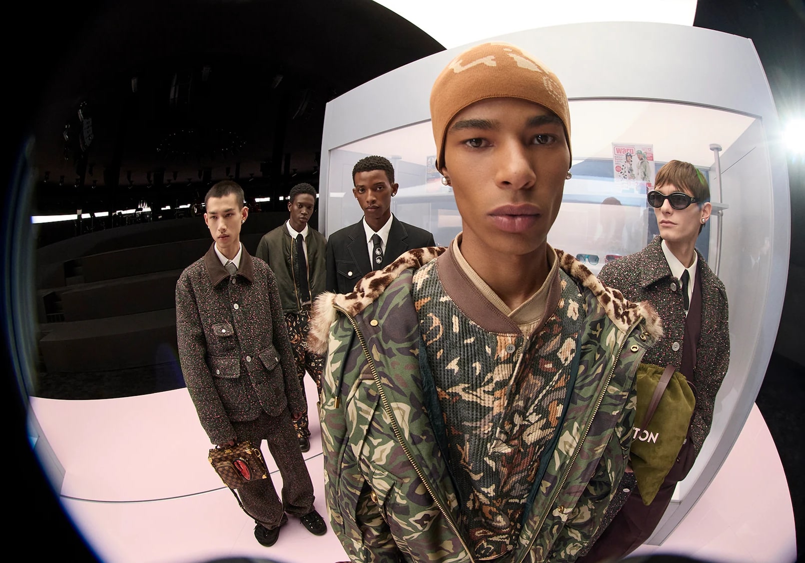 MEN FW25 SHOW KEYLOOK ON SET VISUALS LOOK 042 0351 LV COM DI3 2048x1152