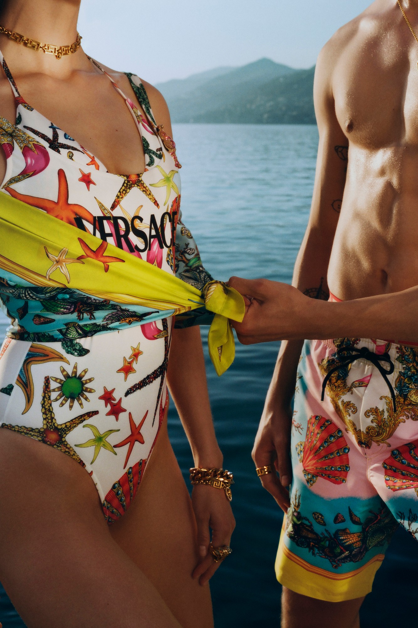 Versace La Vacanza la capsule beachwear estiva 6