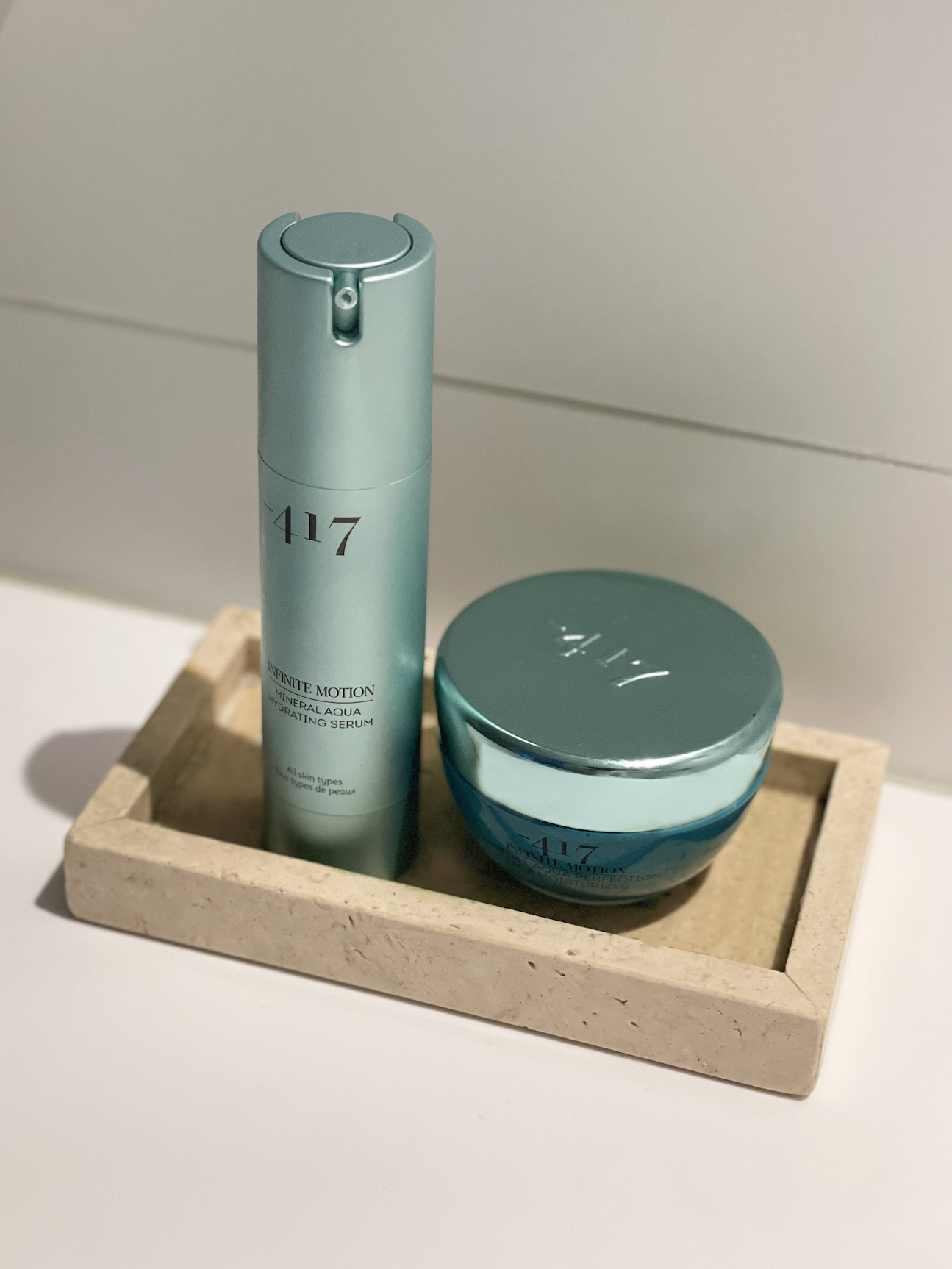  Infinite Motion Mineral Aqua Hydrating Serum 2