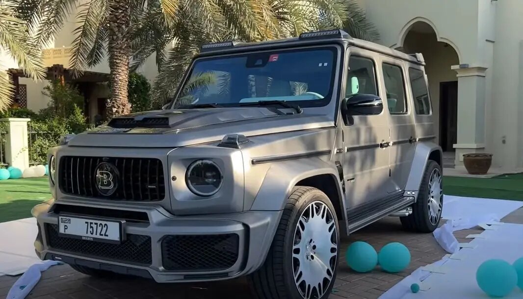 alex from supercar blondie introduces us to her fully customized tiffany brabus g wagen 6